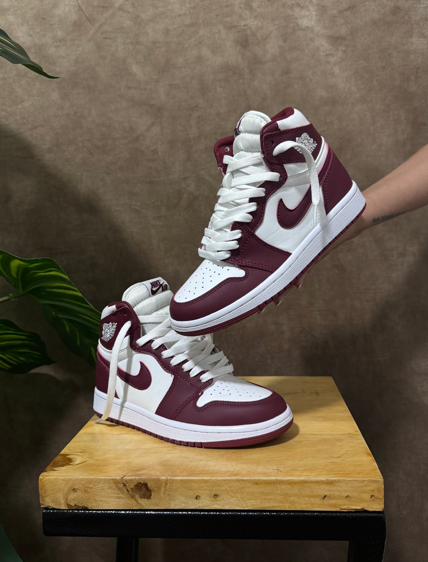 Air Jordan 1 High OG “Artisanal Red”