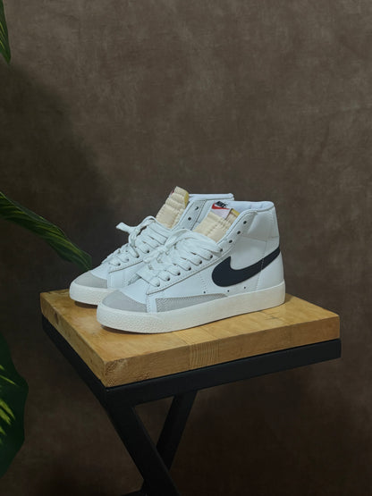 Nike Blazer High