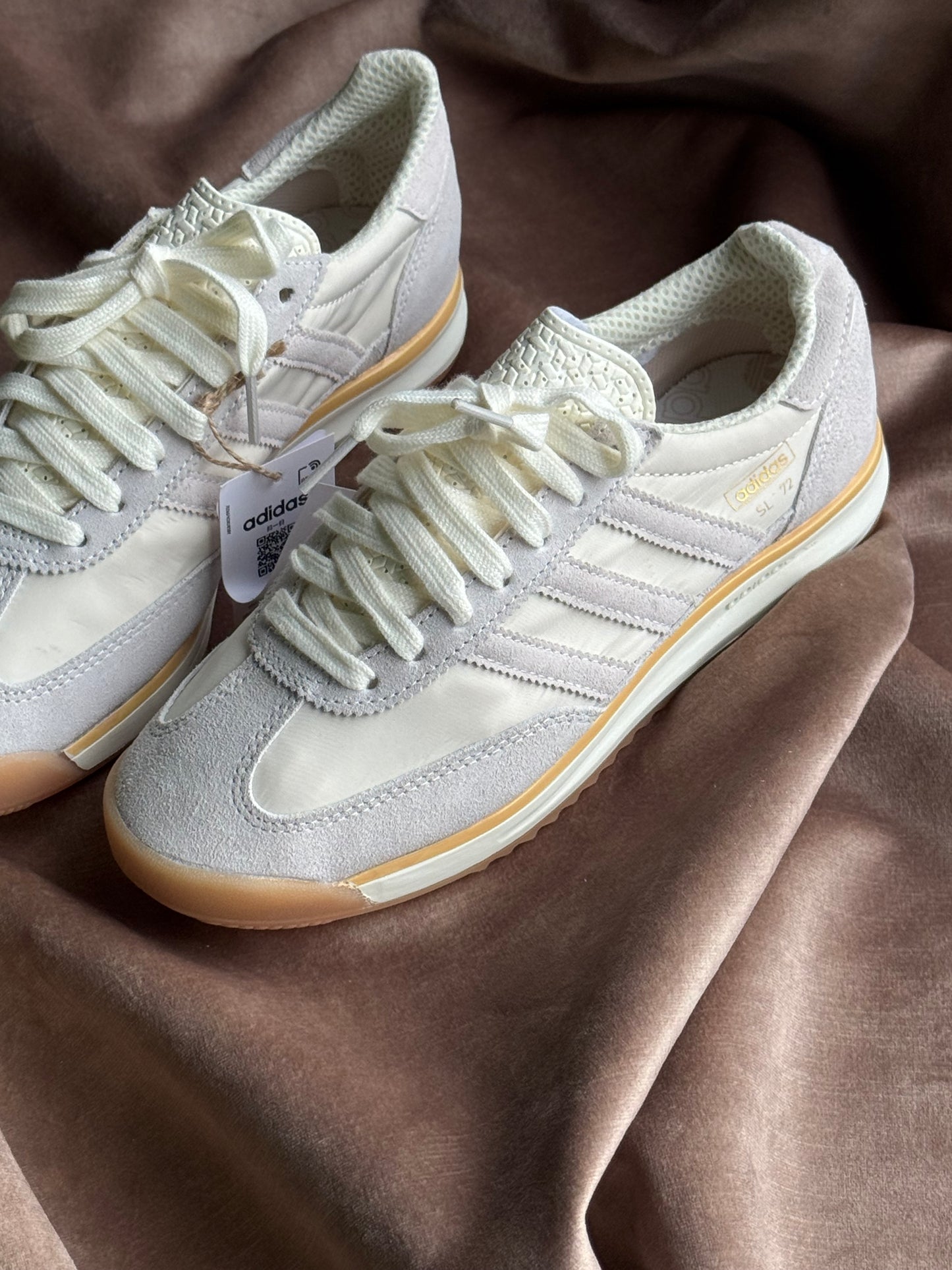 Adidas SL 72