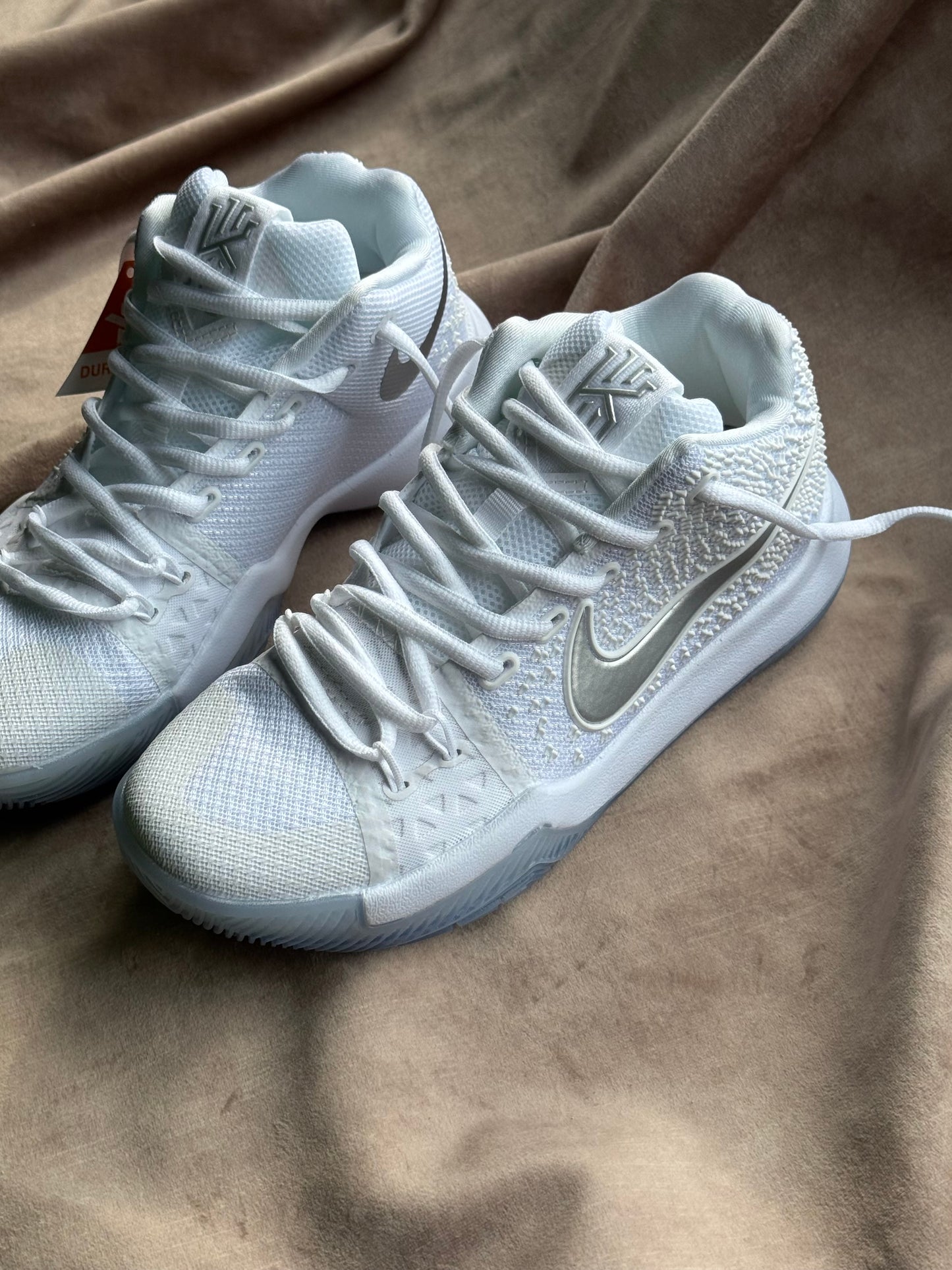Nike Kyrie 3 “Total White”