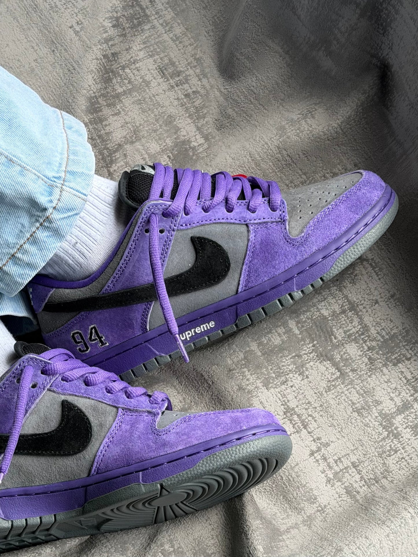 Nike SB Dunk Low x Supreme