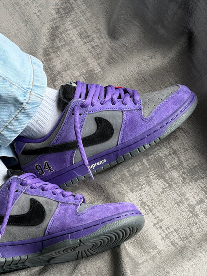 Nike SB Dunk Low x Supreme