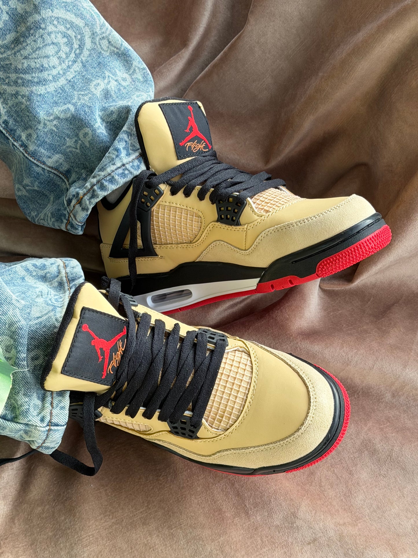 Air Jordan Retro 4 “Pizza”