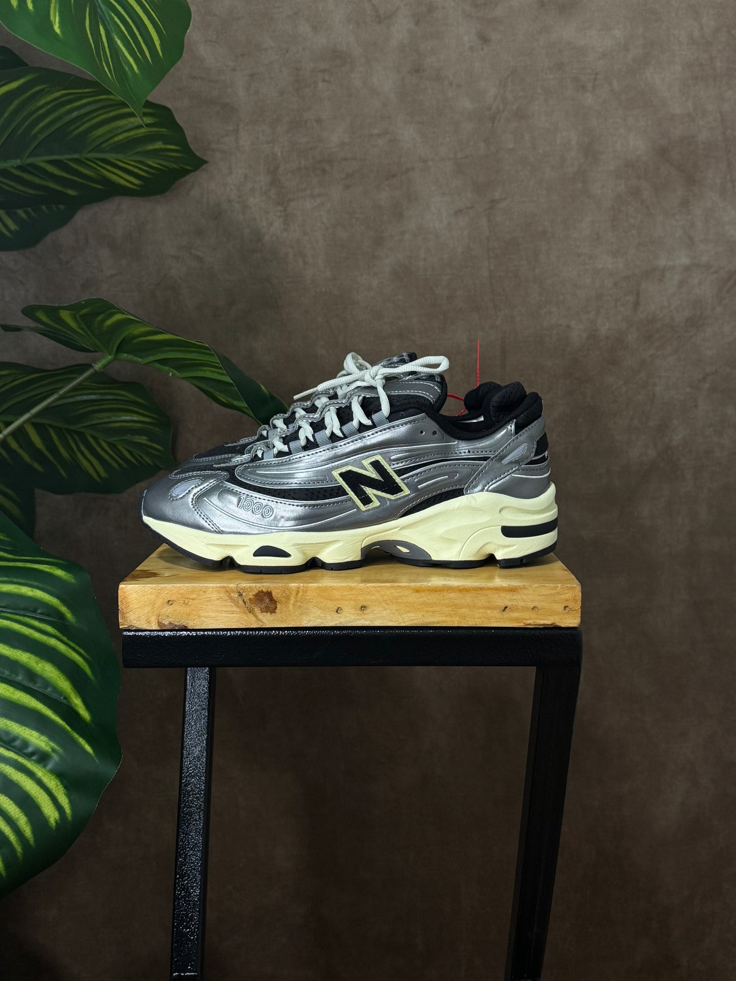 New Balance 1000 Silver