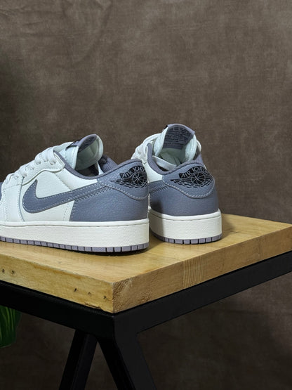 Air Jordan 1 Low “Atmostphere Grey”