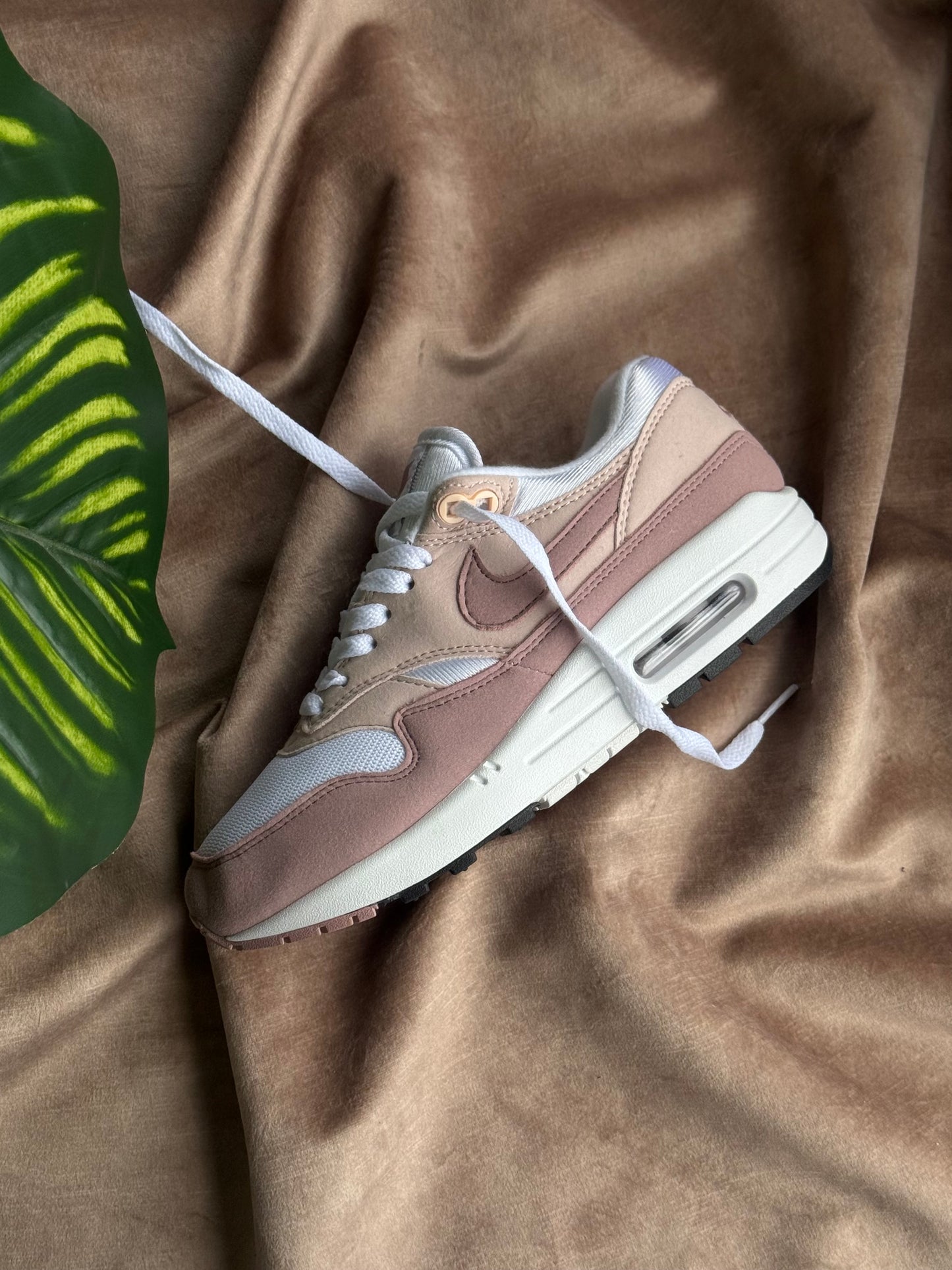 Nike Air Max 1 “Pink”