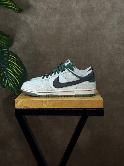 Nike SB Dunk Low Otomo