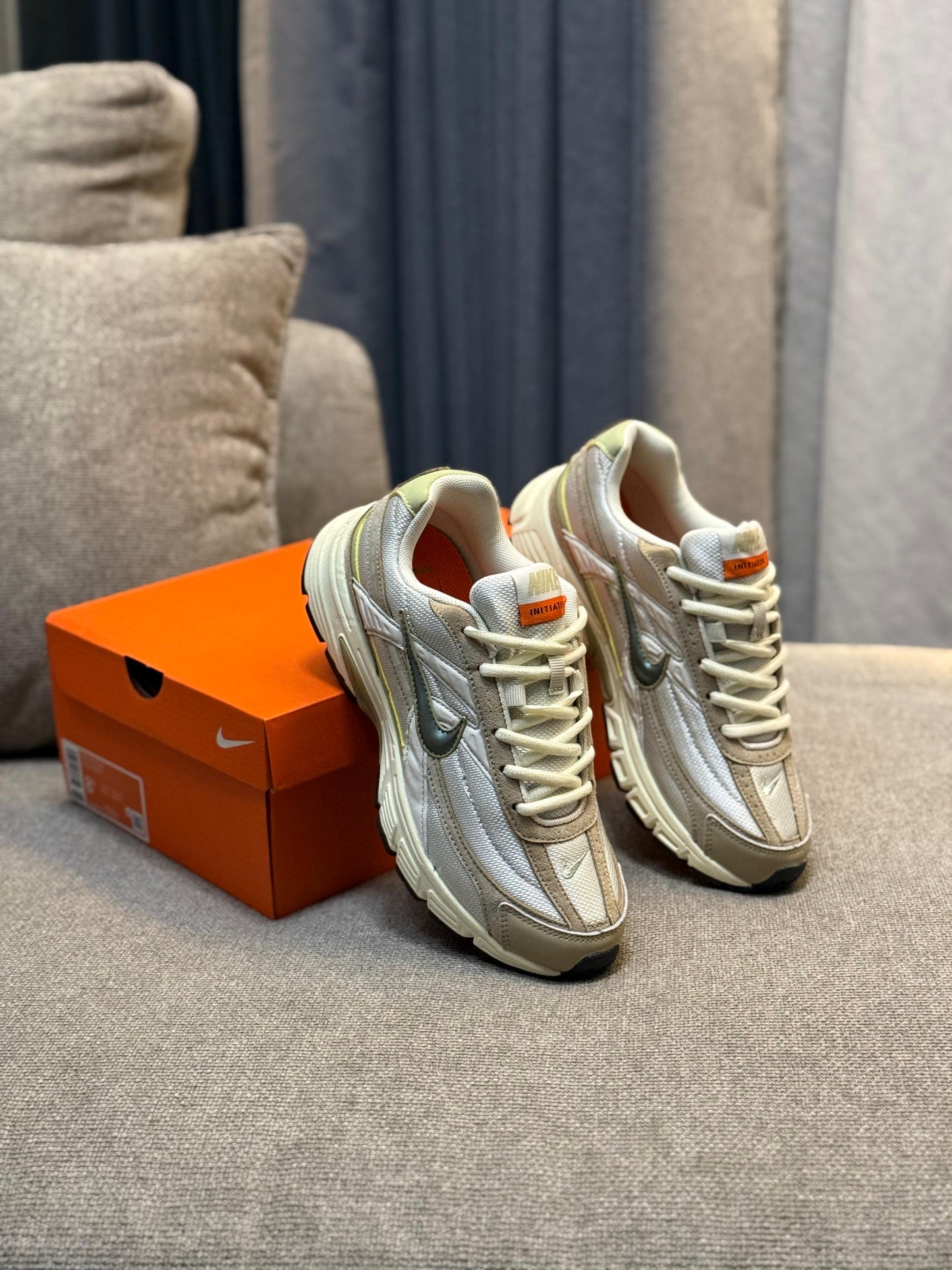 Nike Initiator