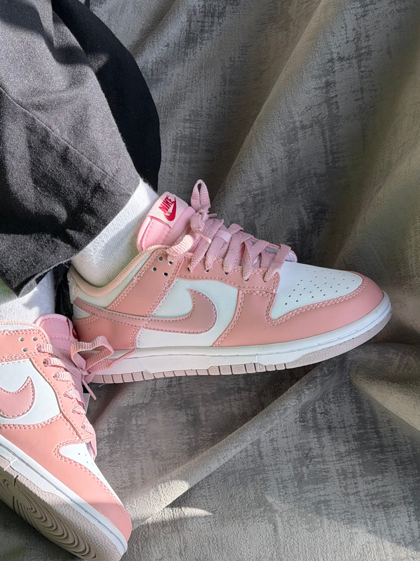 Nike SB Dunk Low “Velvet Pink”