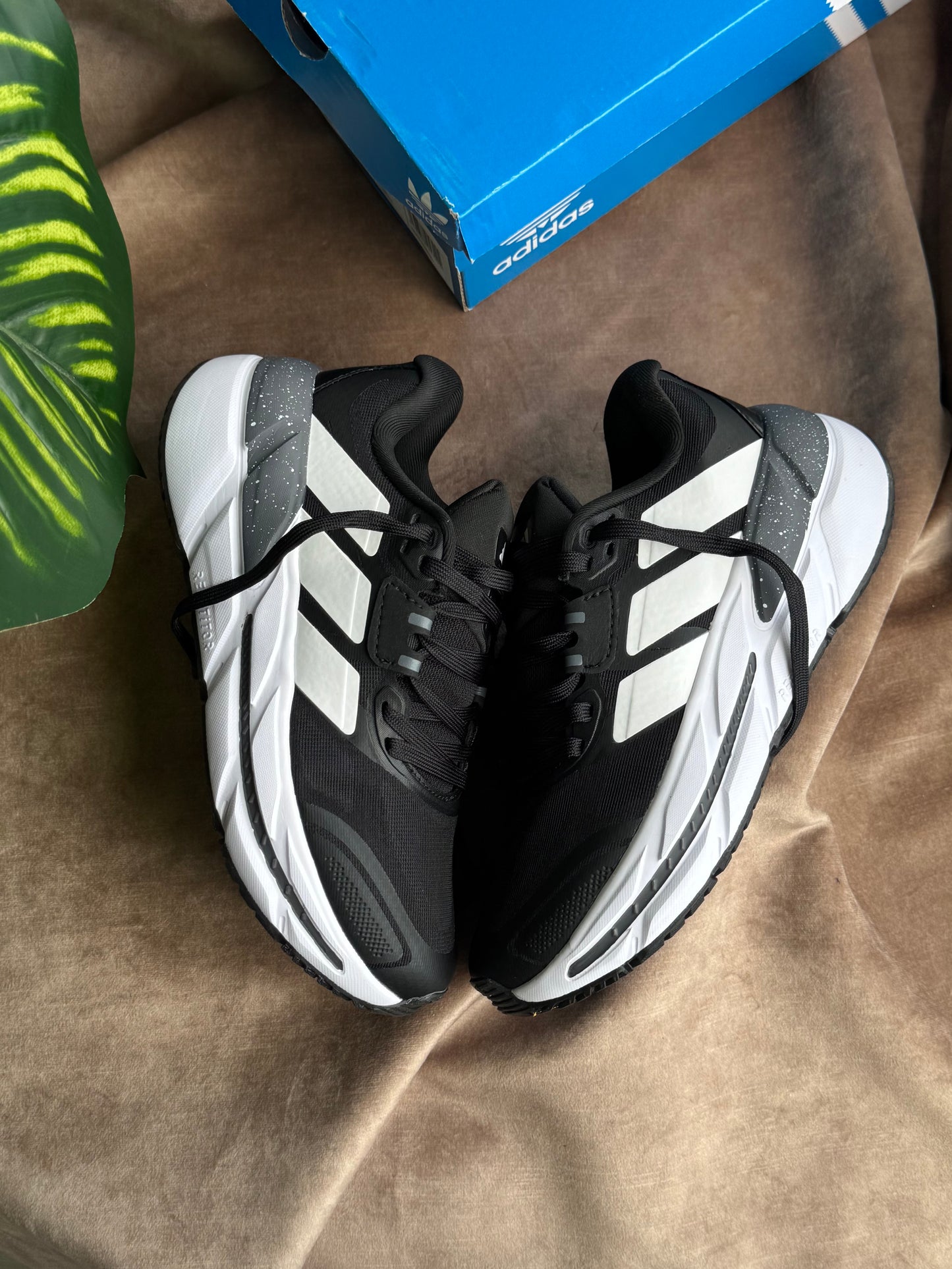 Adidas Adistar “Black”