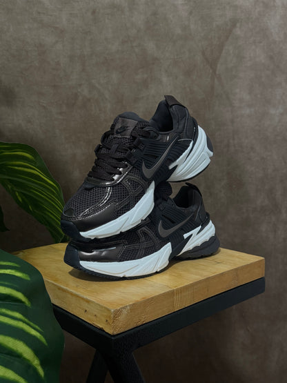 Nike V2K
