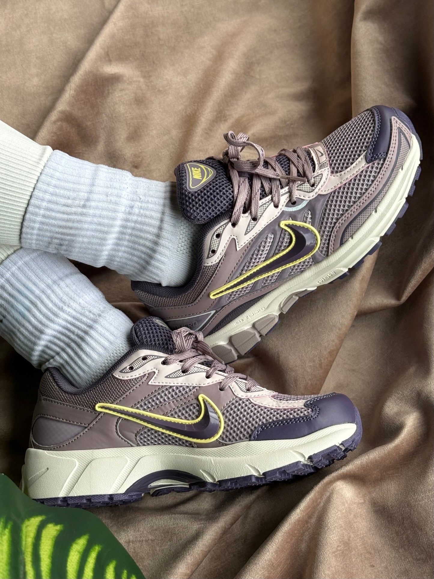 Nike Vomero 5