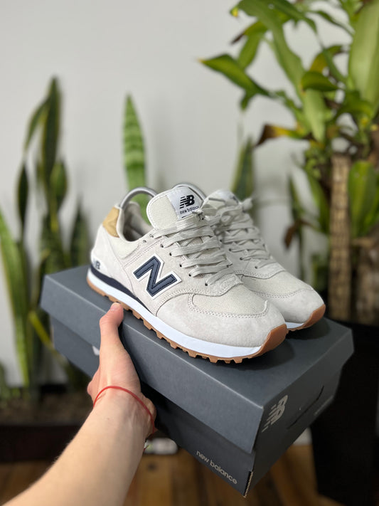 New Balance 574 Beige