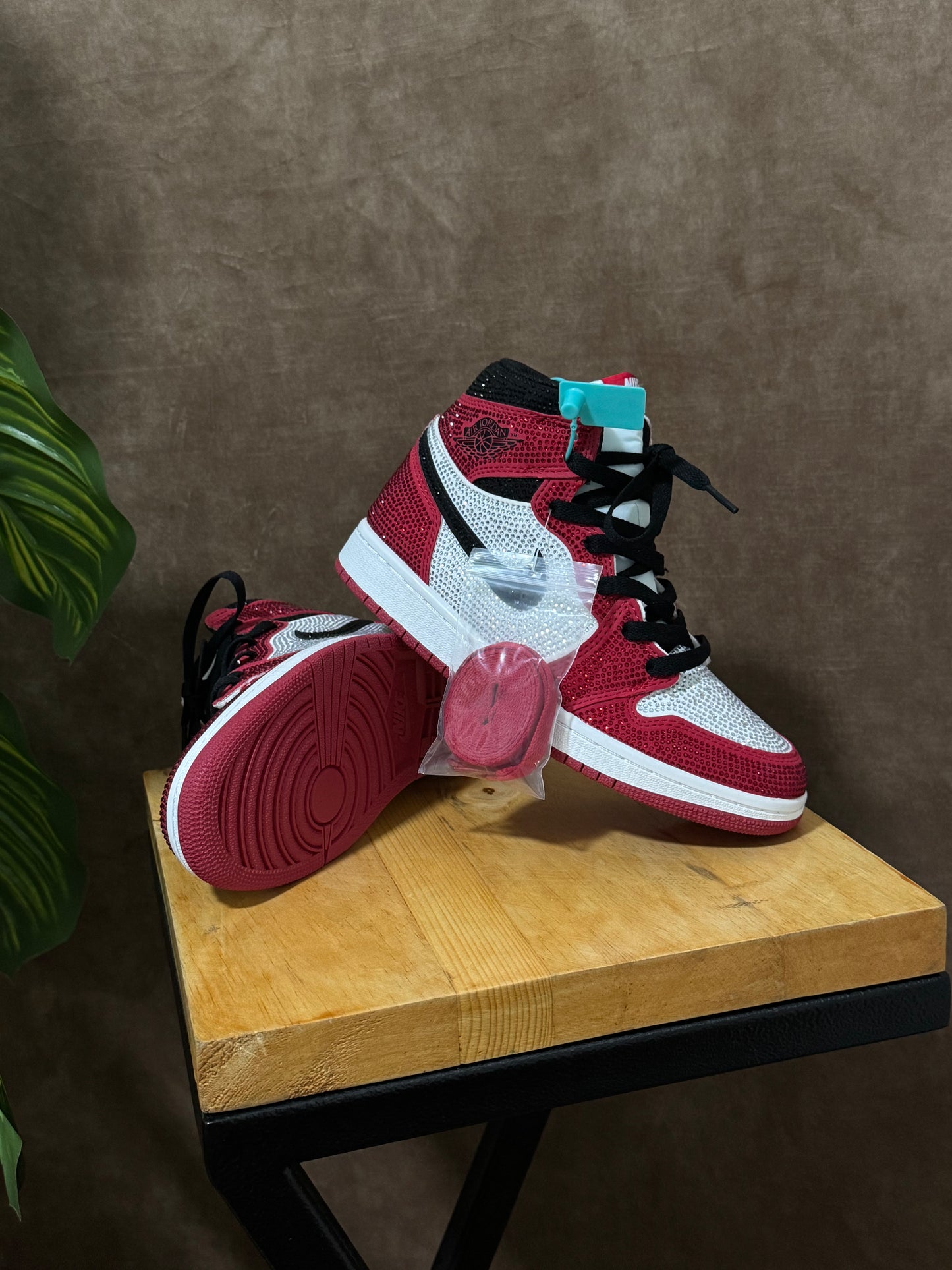 Air Jordan 1 High “Chicago Swarovski”