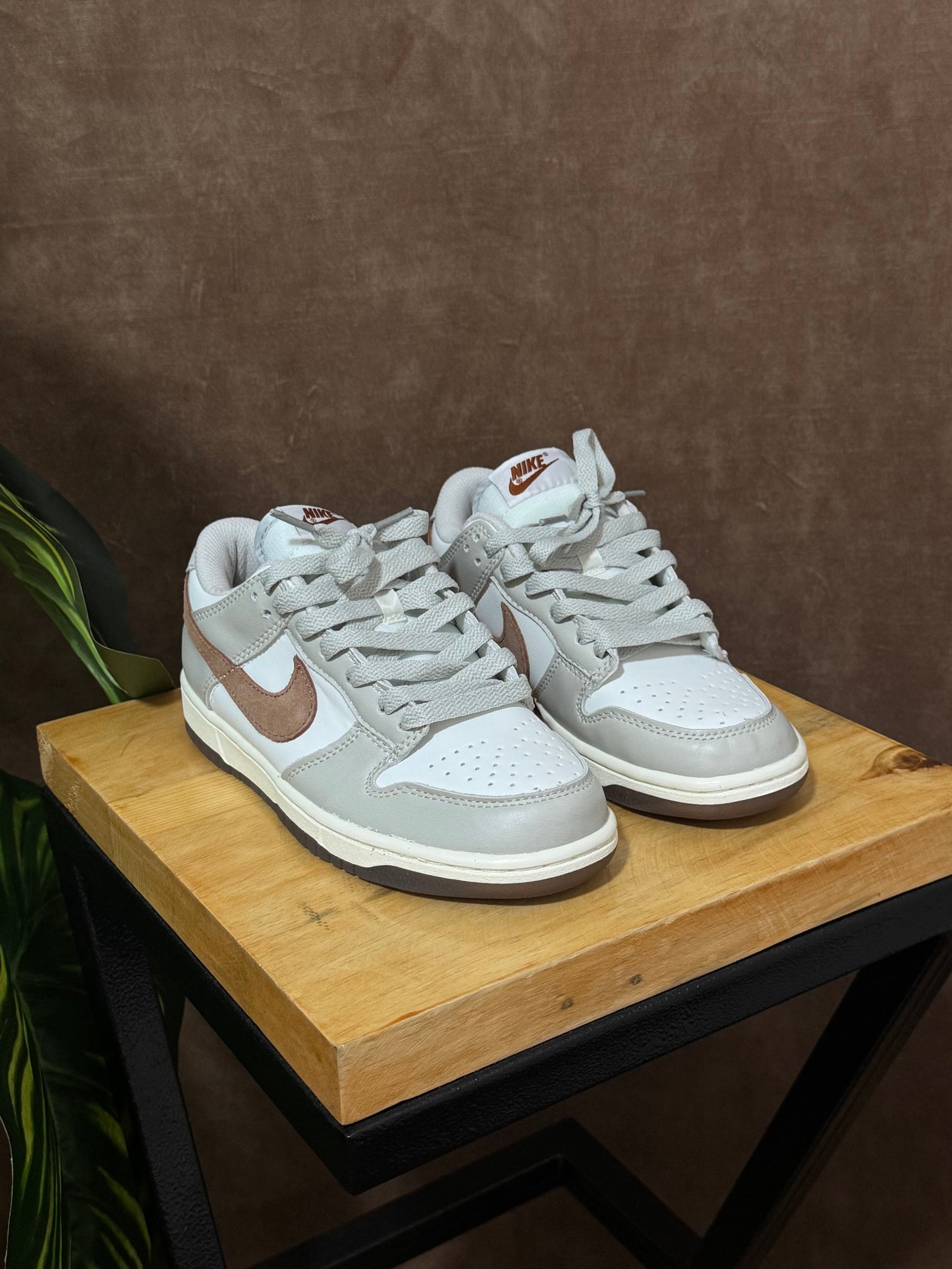 Nike SB Dunk Low “Phantom Khaki”