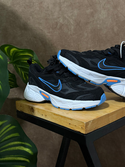 Nike V5K Run