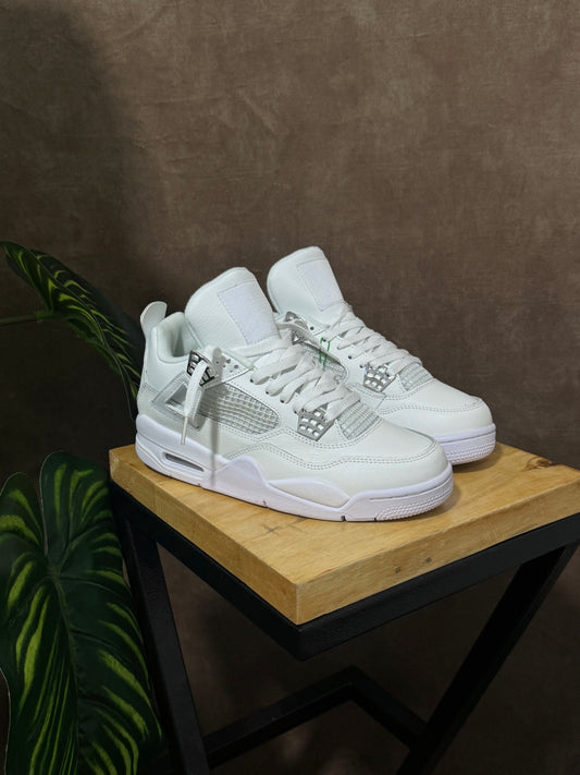 Air Jordan 4 Metallic Silver