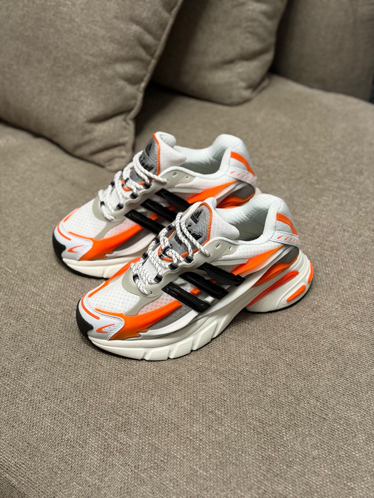 Adidas Adistar Jellyfish “Pharrell Williams”