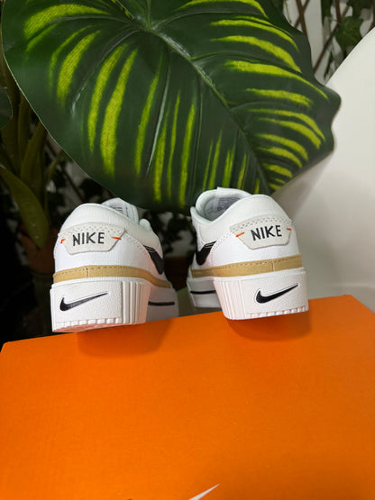 Nike Court Legacy