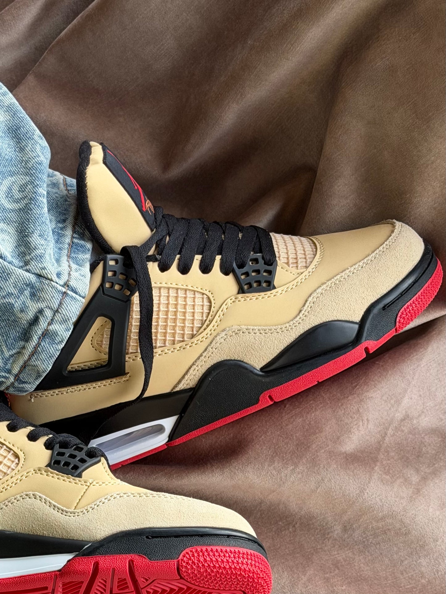 Air Jordan Retro 4 “Pizza”