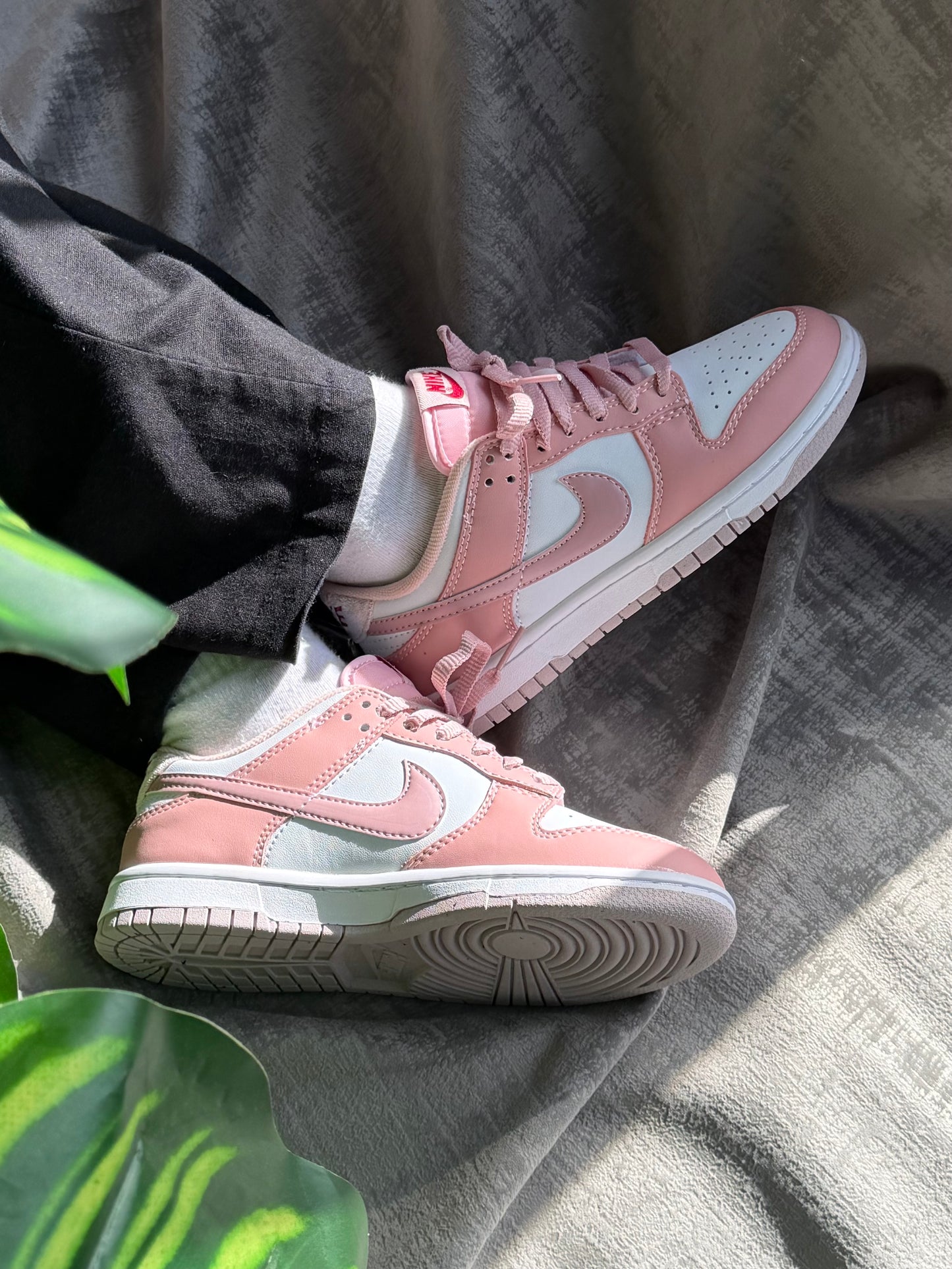 Nike SB Dunk Low “Velvet Pink”