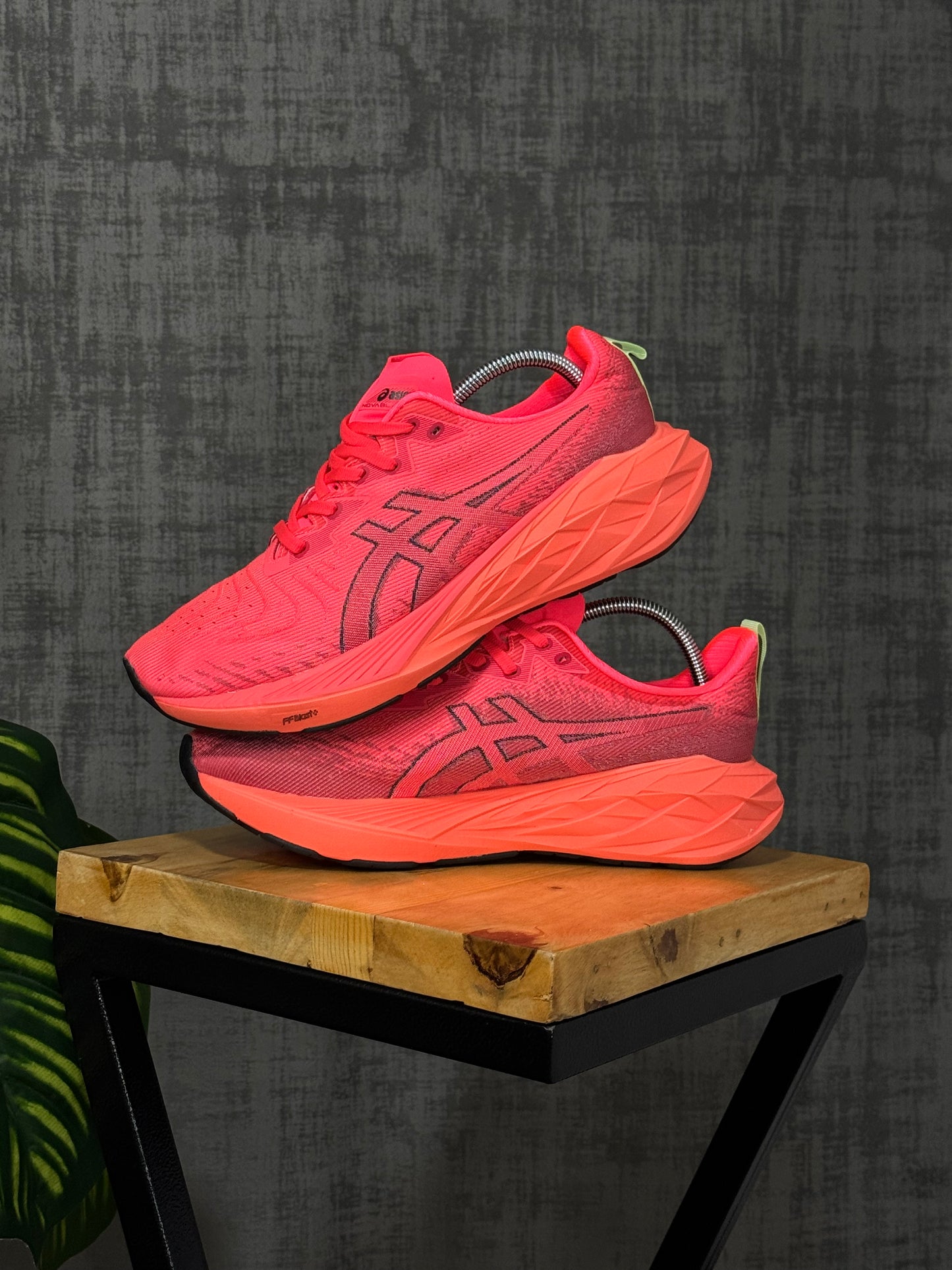 Asics Novablast 4 “Sunrise Red”