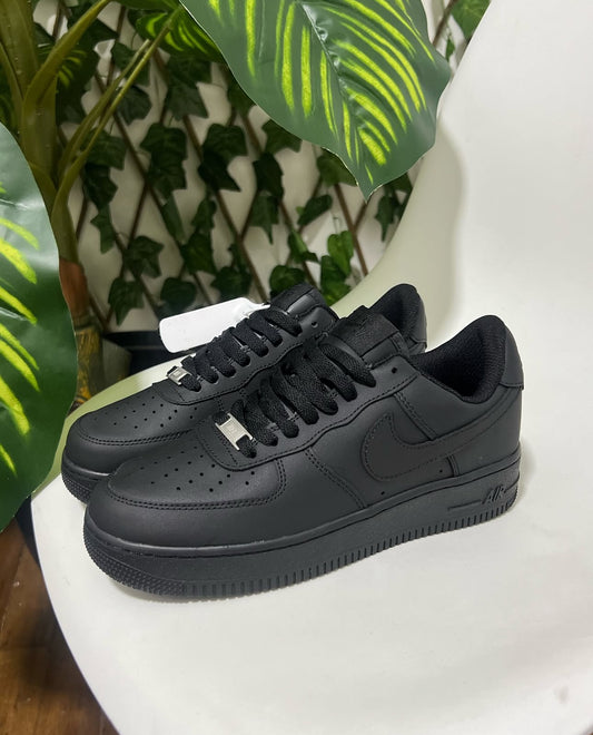 Nike Air Force 1 Classic “Black”