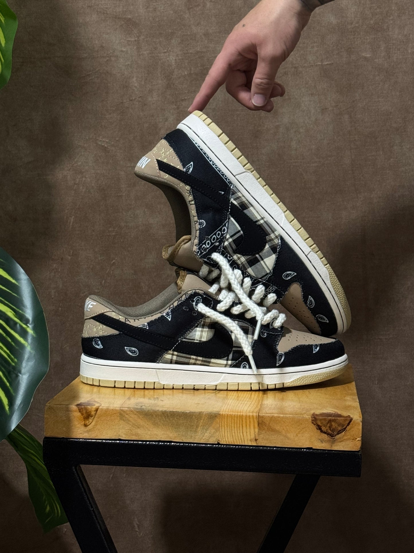 Nike SB Dunk Low x Travis Scott