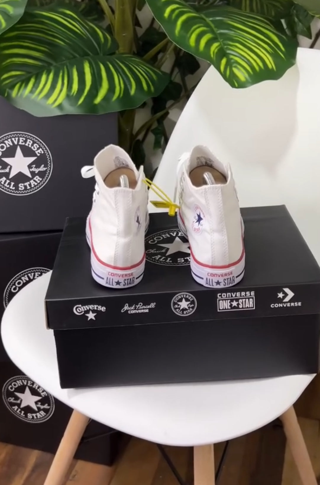 Converse Chuck Taylor All Star “Blancas”