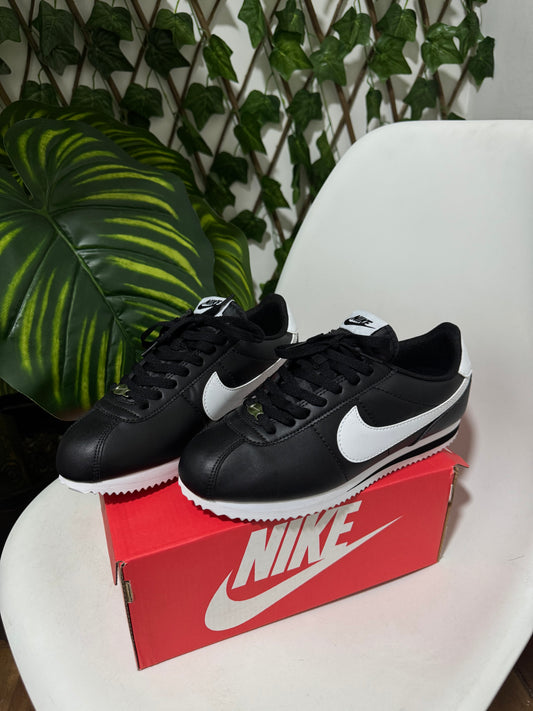 Nike Cortez “Black”