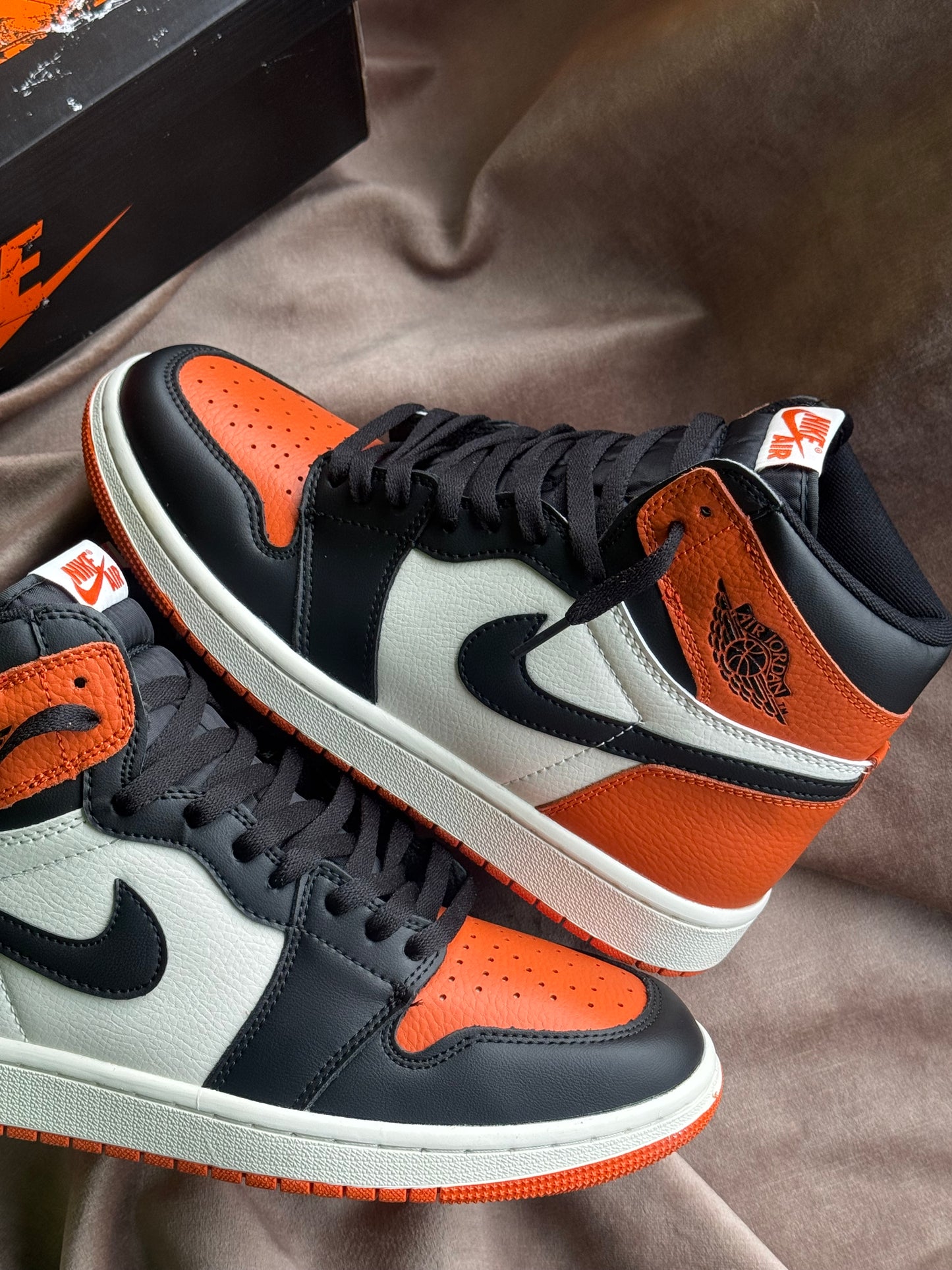 Air Jordan 1 High “Shattered Backboard”