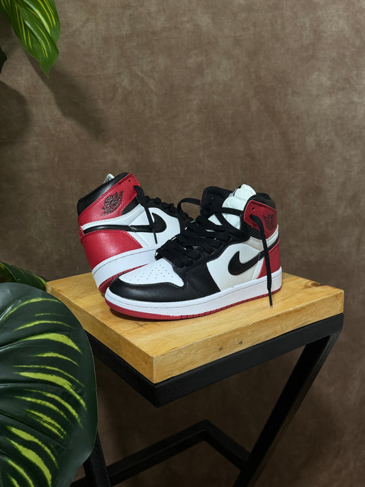 Air Jordan 1 High (Roja/Negra)