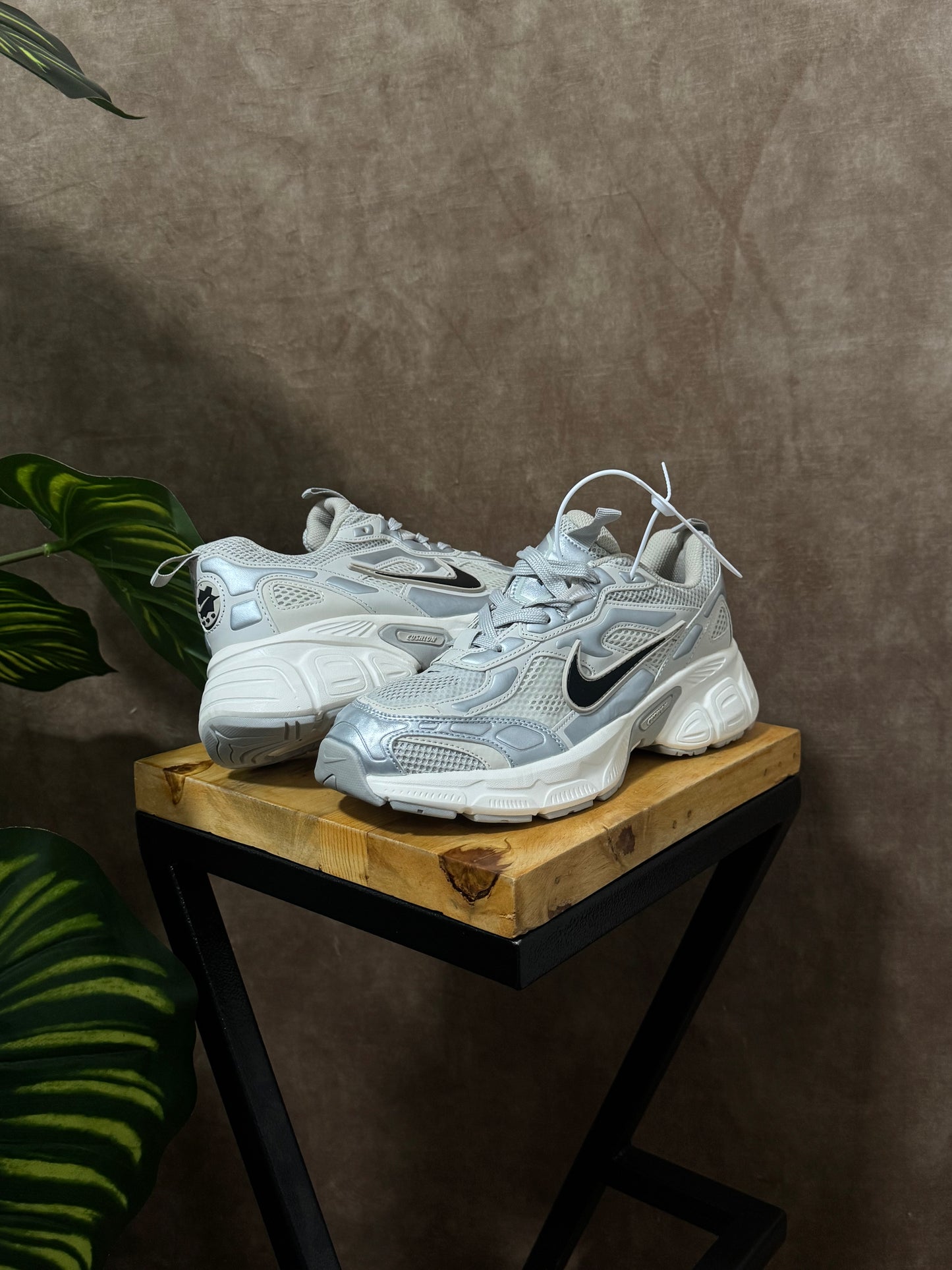 Nike V5K Run “Grey”