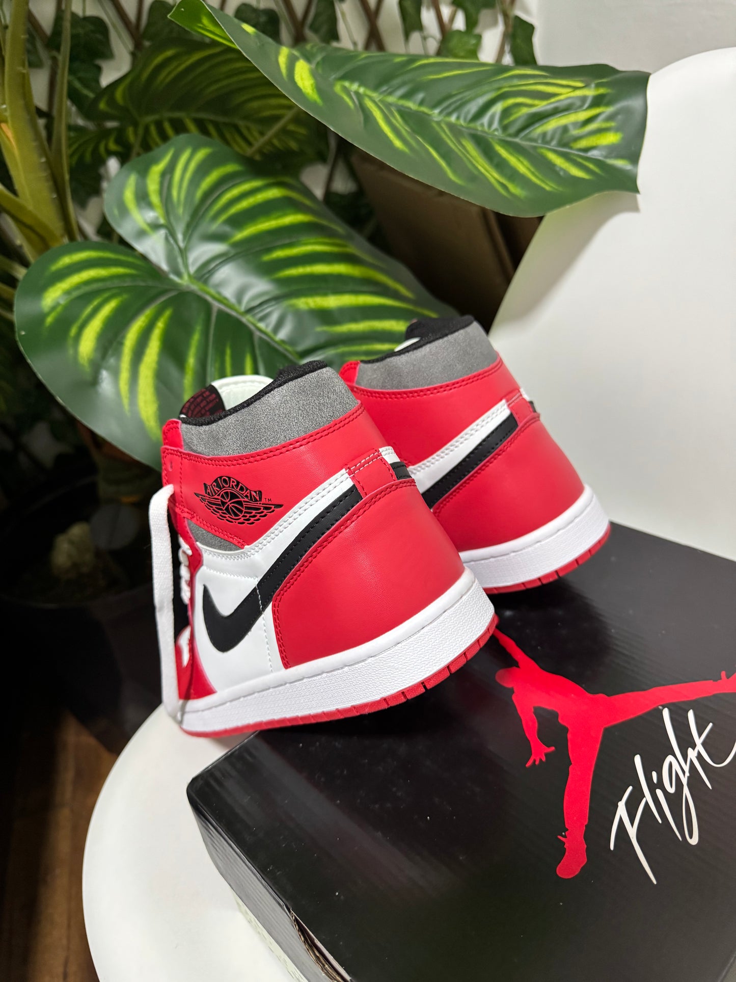Air Jordan Retro 1 OG Chicago