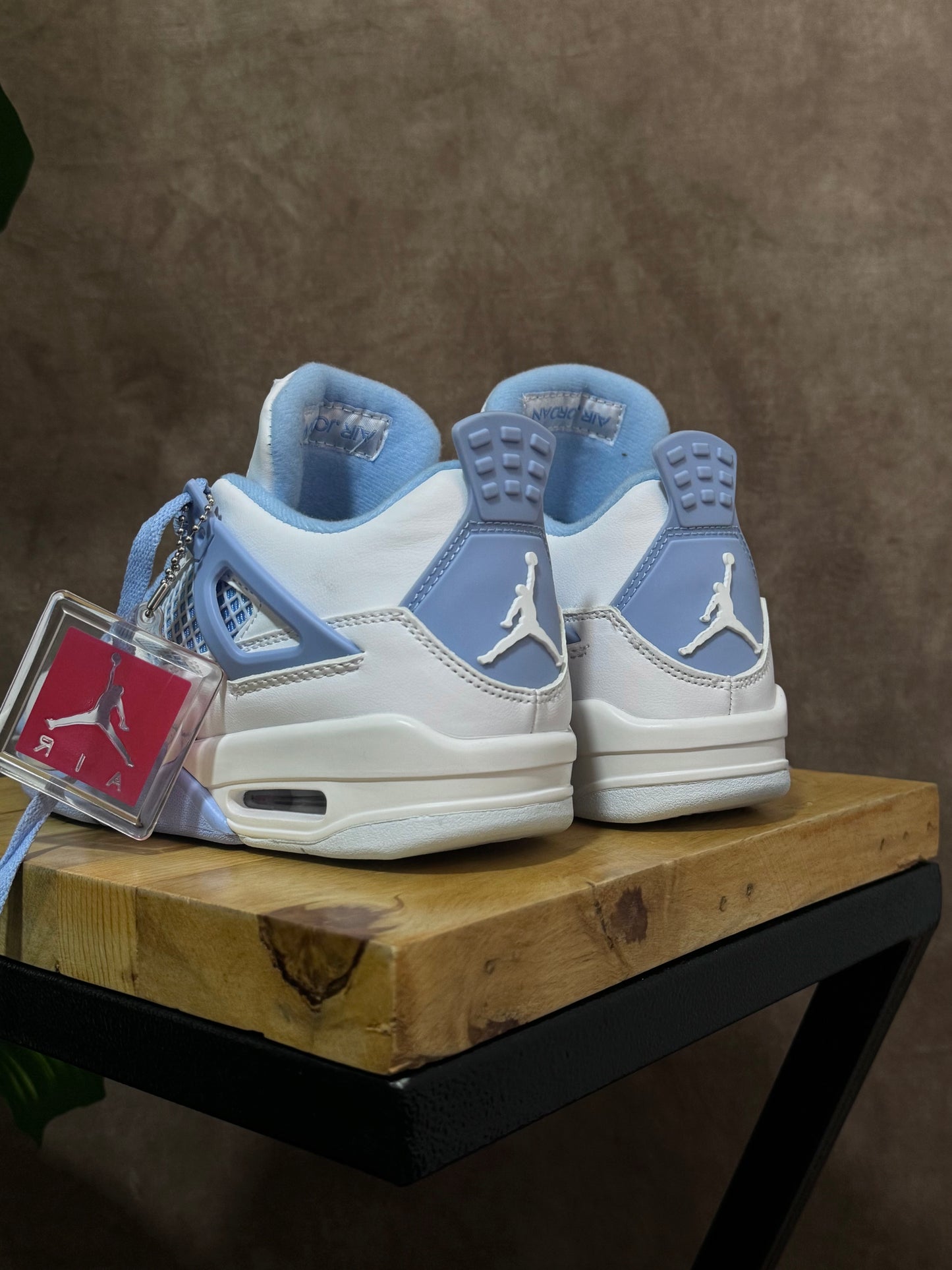 Air Jordan 4 “Aluminum”