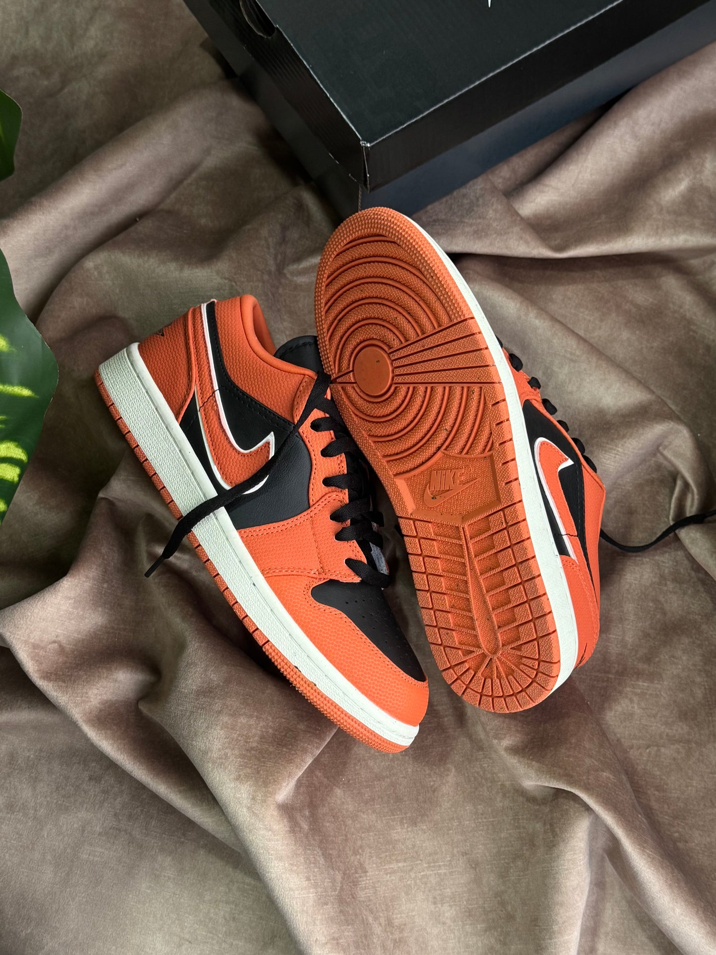 Air Jordan 1 Low SE “Sport Spice”