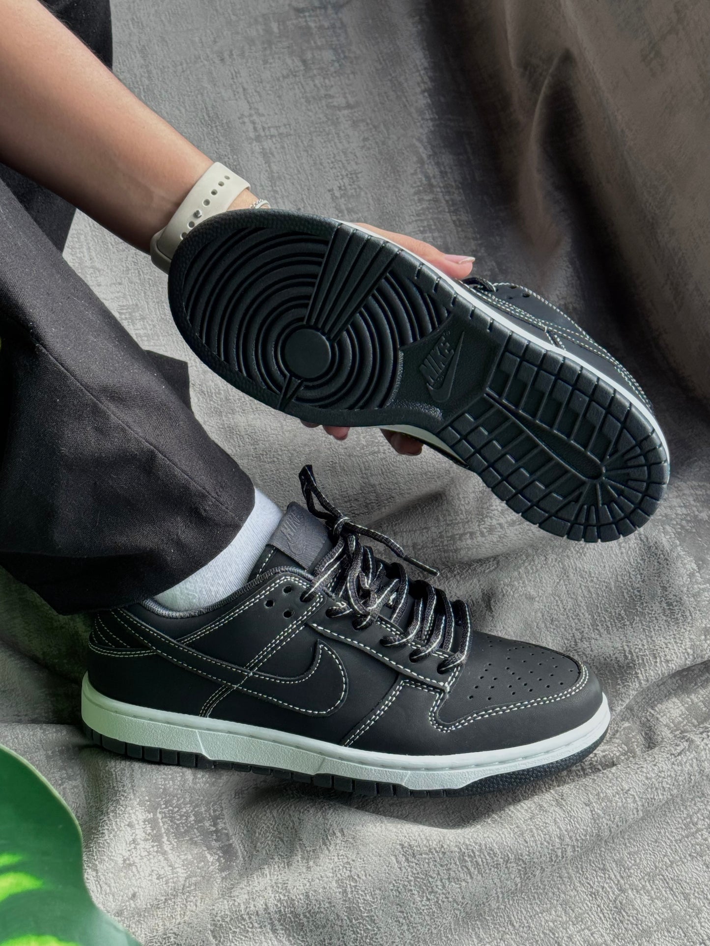 Nike SB Dunk Low “Black Contrast Stitch”