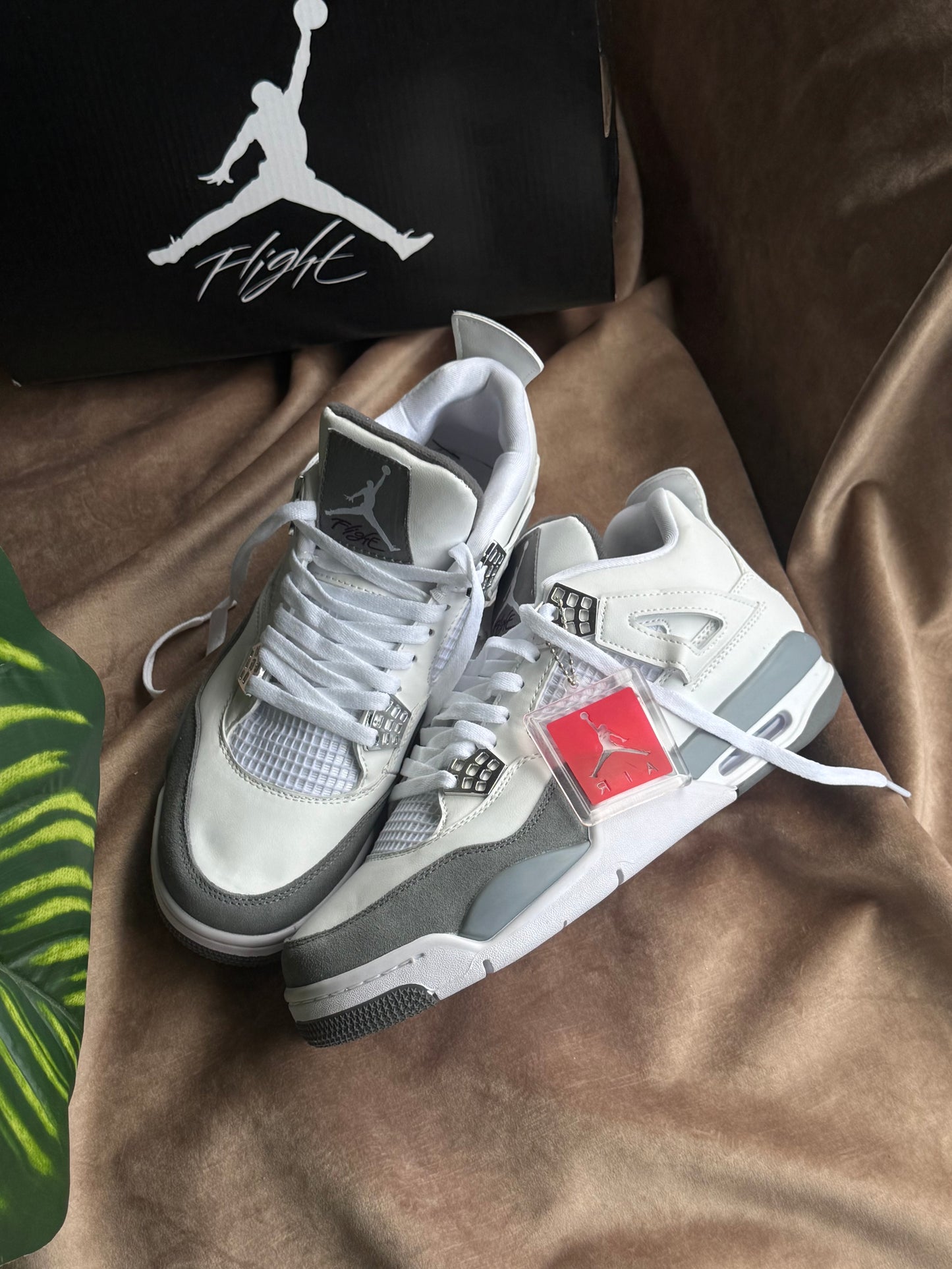 Air Jordan 4 “Smoke Grey”