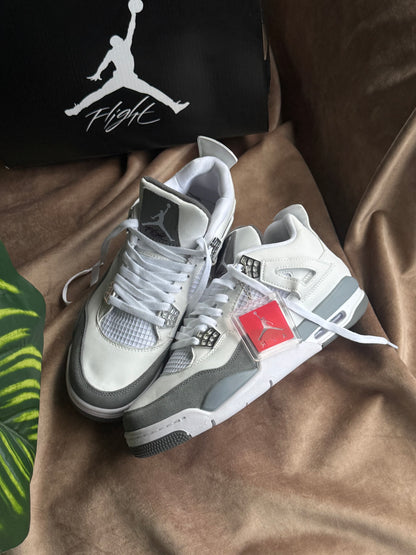 Air Jordan 4 “Smoke Grey”