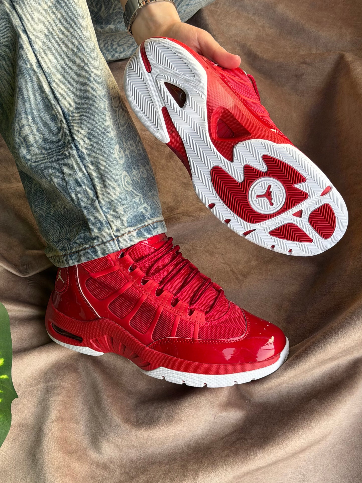 Air Jordan Max Aura “Red”