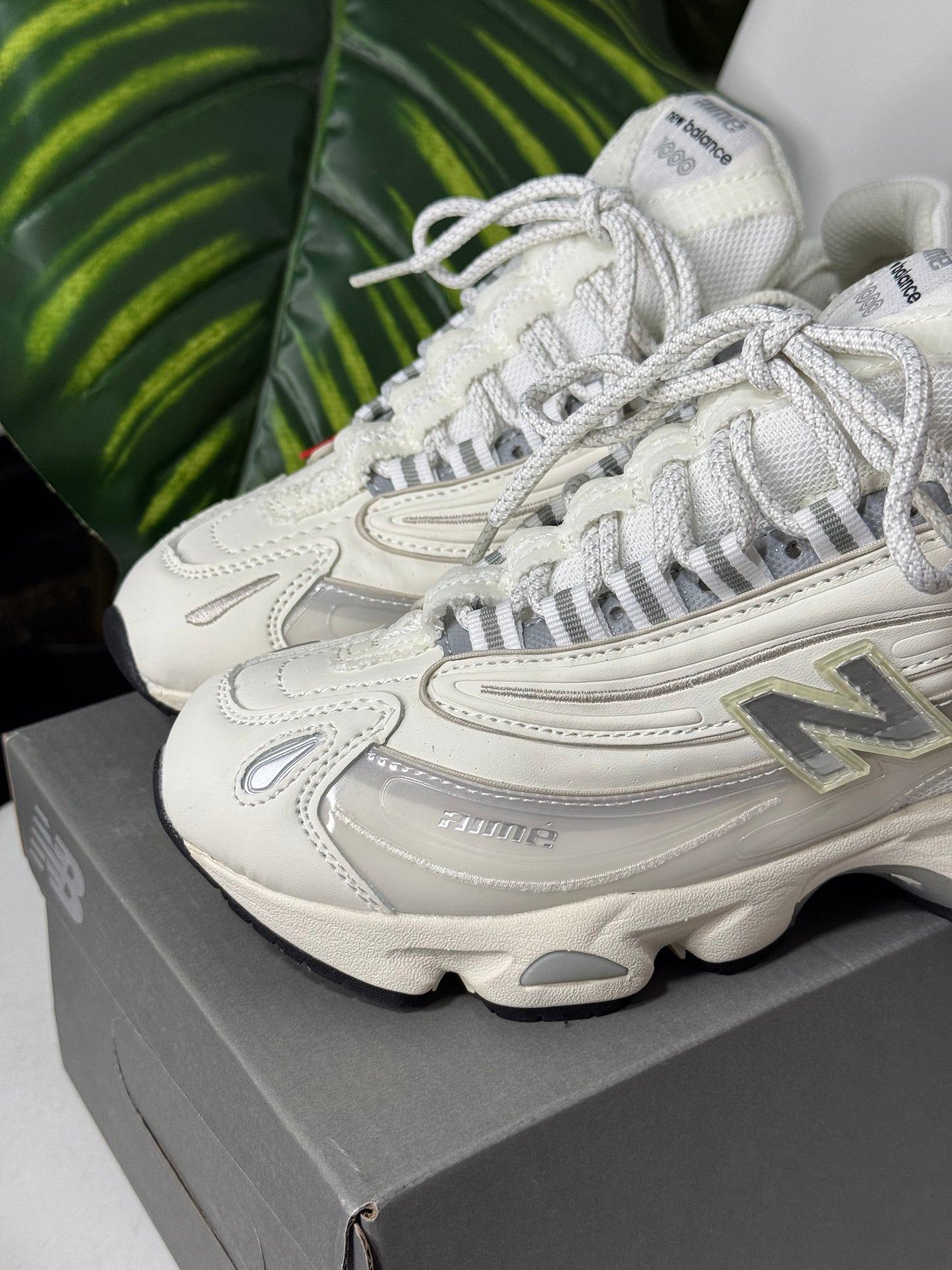 New Balance 1000 Cream