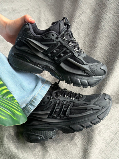 Adidas Adistar “Jellyfish Pharrell Williams”