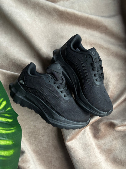 Alo Yoga Runner Low