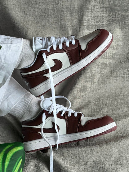 Nike Jordan 1 Low “Burgundy/White”