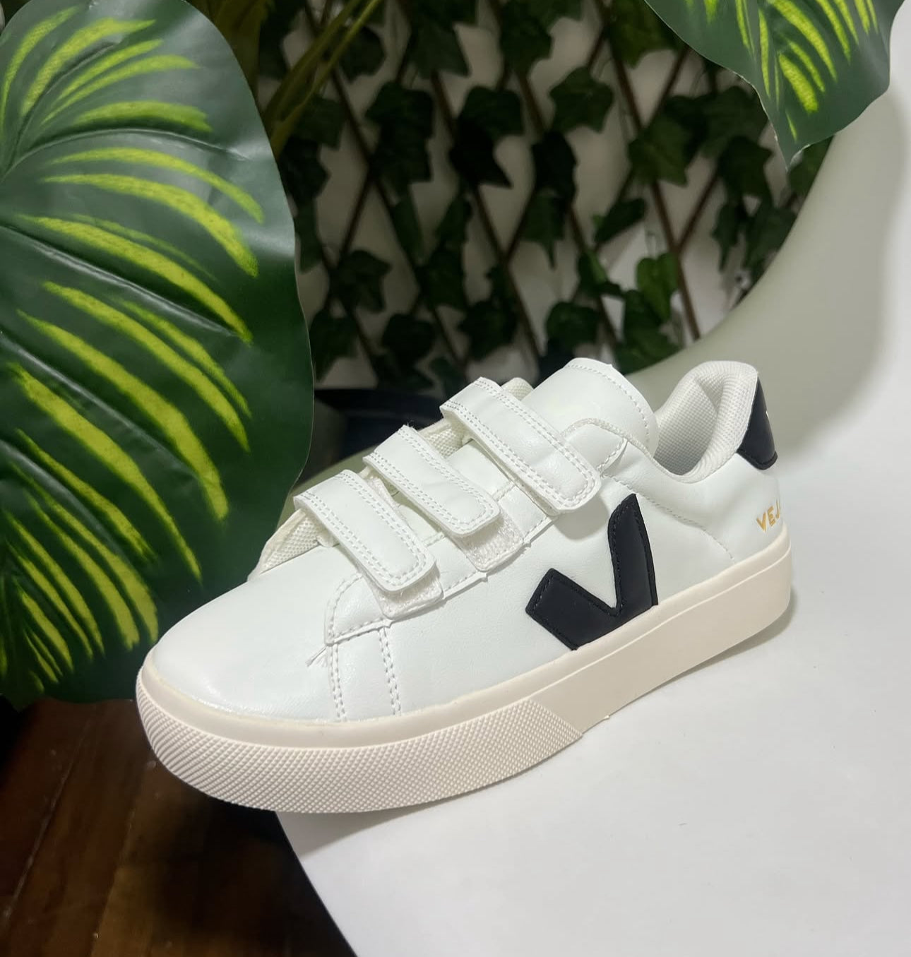 Veja “Velcro”