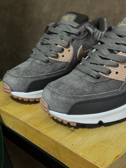 Nike Air Max 90 “Leather Iron”
