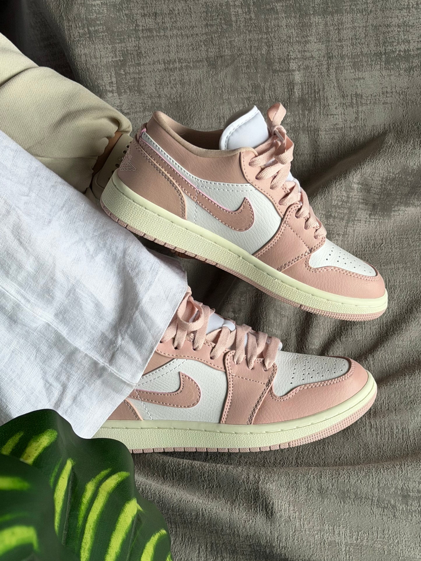Air Jordan 1 Low “Pink”