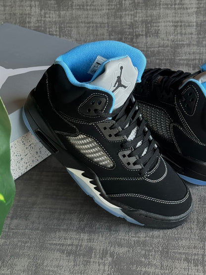 Air Jordan 5 “Black Carolina”