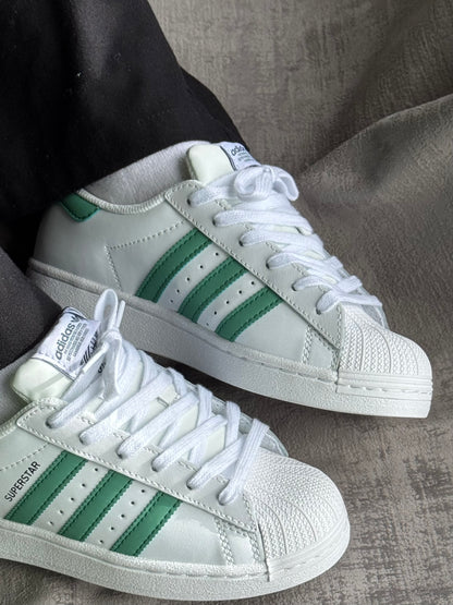 Adidas Superstar