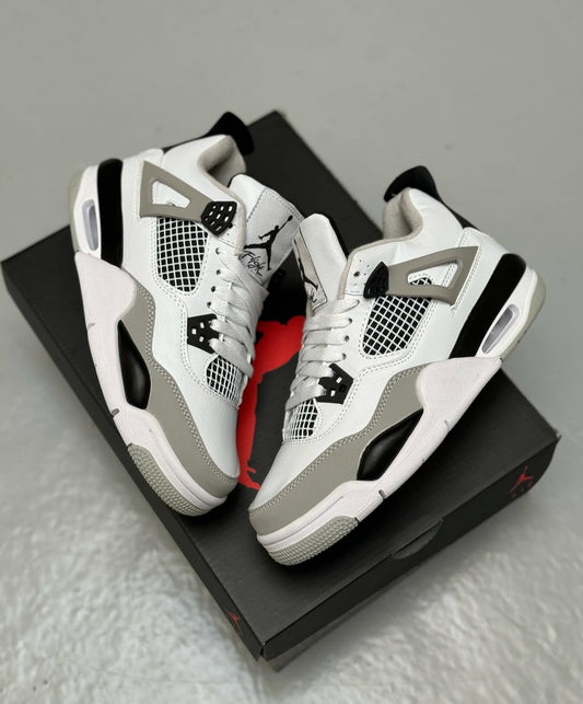 Air Jordan 4 “Military Black”